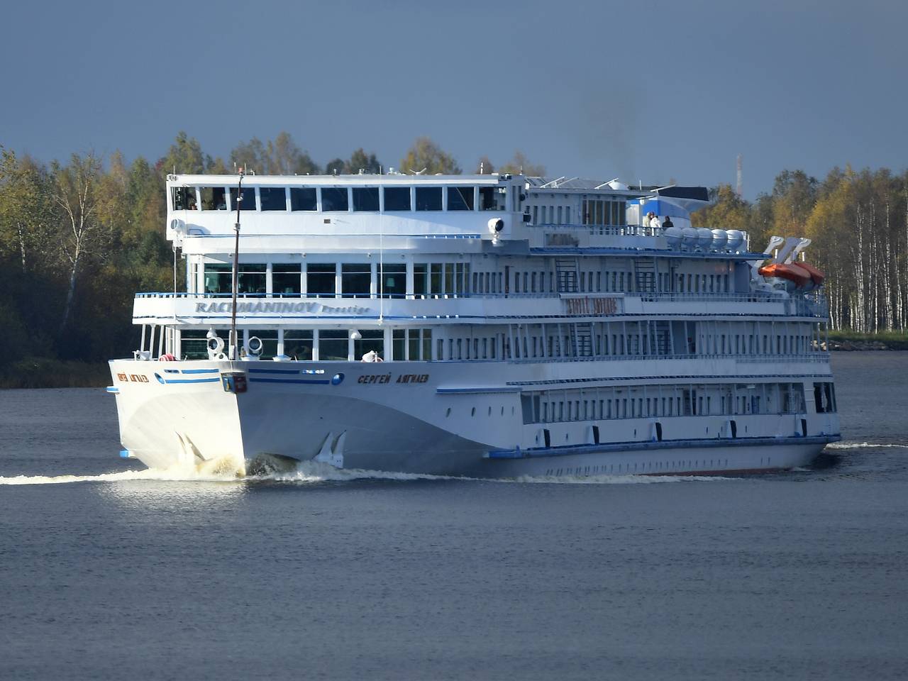 Раскрыта возможная причина массовой рвоты у пассажиров на борту российского теплохода