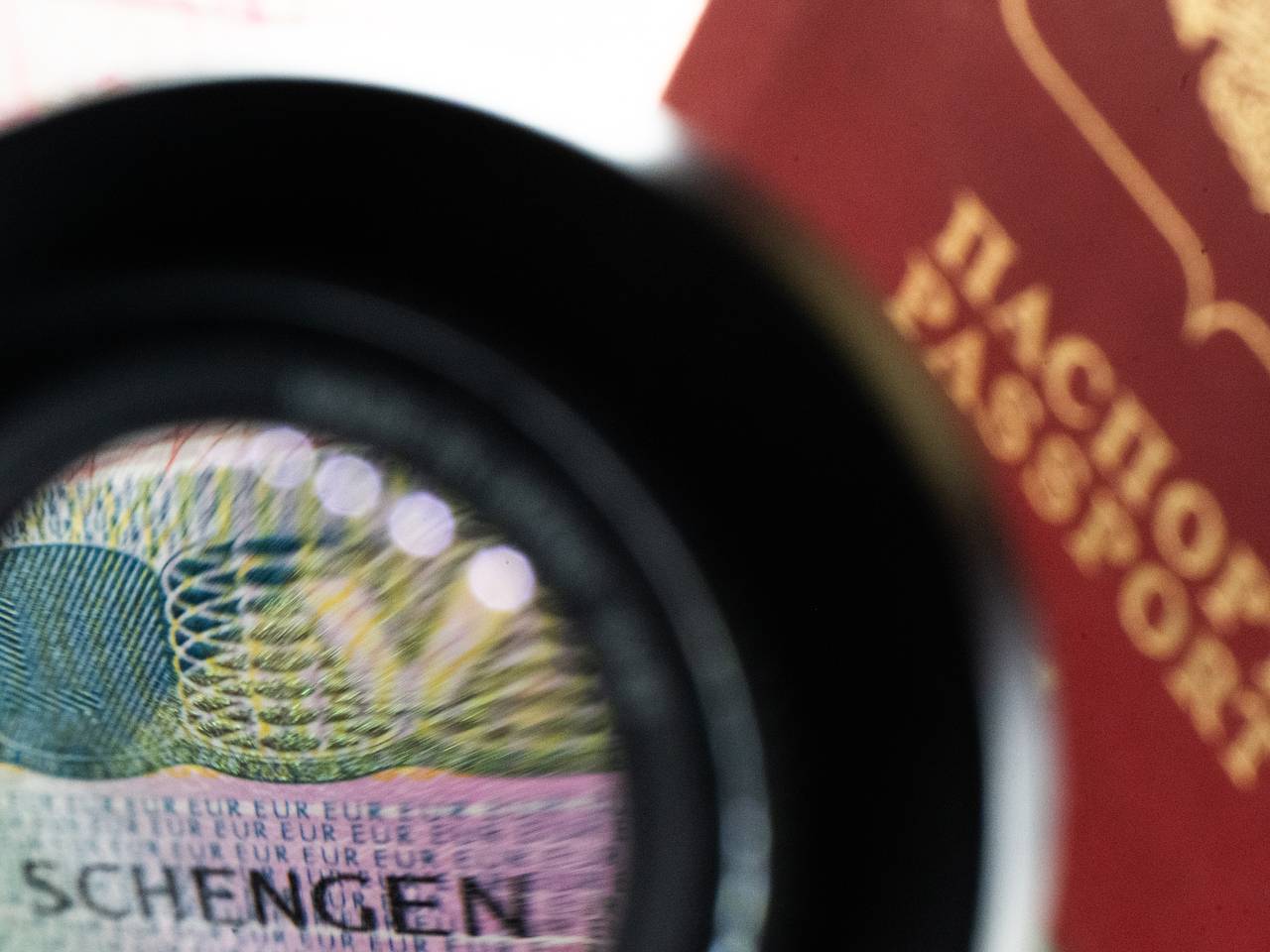 Россиянам раскрыли подробности выдачи долгосрочного шенгена