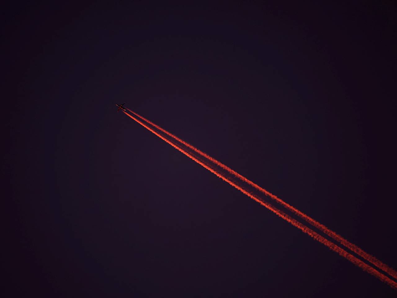 Над Черным морем засекли самолет-разведчик