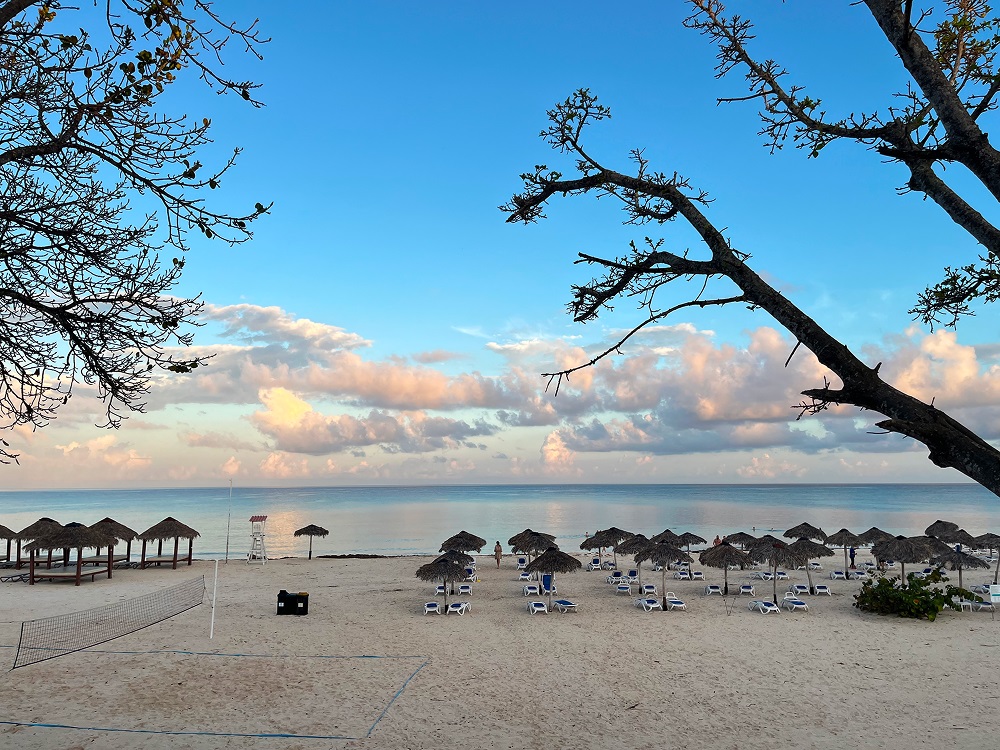 Ольгин на Кубе вновь принимает туристов. Что продавать? Ольгин на Кубе вновь принимает туристов. Что продавать?