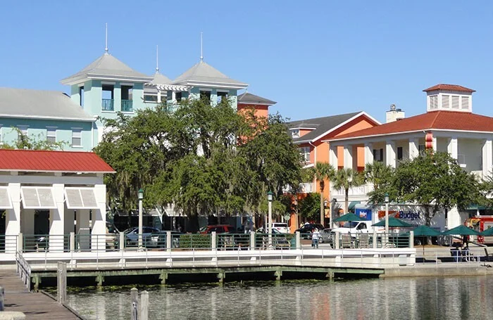 Местные делятся тем, какие выходки туристов особенно выбесили их Местные делятся тем, какие выходки туристов особенно выбесили их