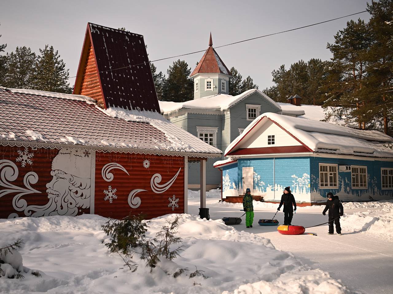 Россиянин описал поездку на родину Деда Мороза фразой &laquo;массовая психотерапия&raquo;