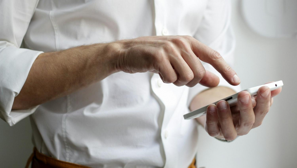 Депутат Госдумы: с WhatsApp* пора прощаться