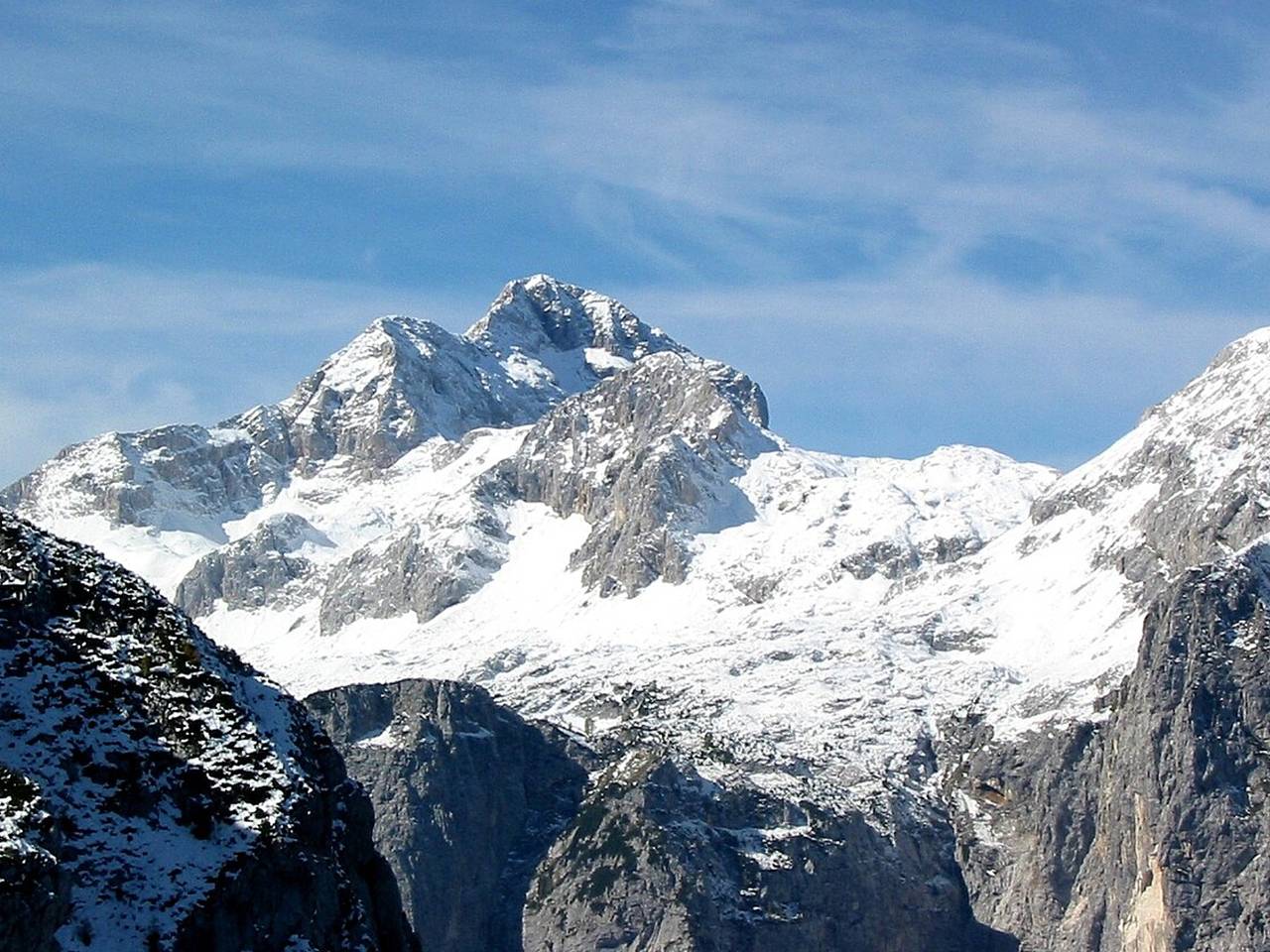 На горе в Европе нашли тело пропавшего без вести туриста