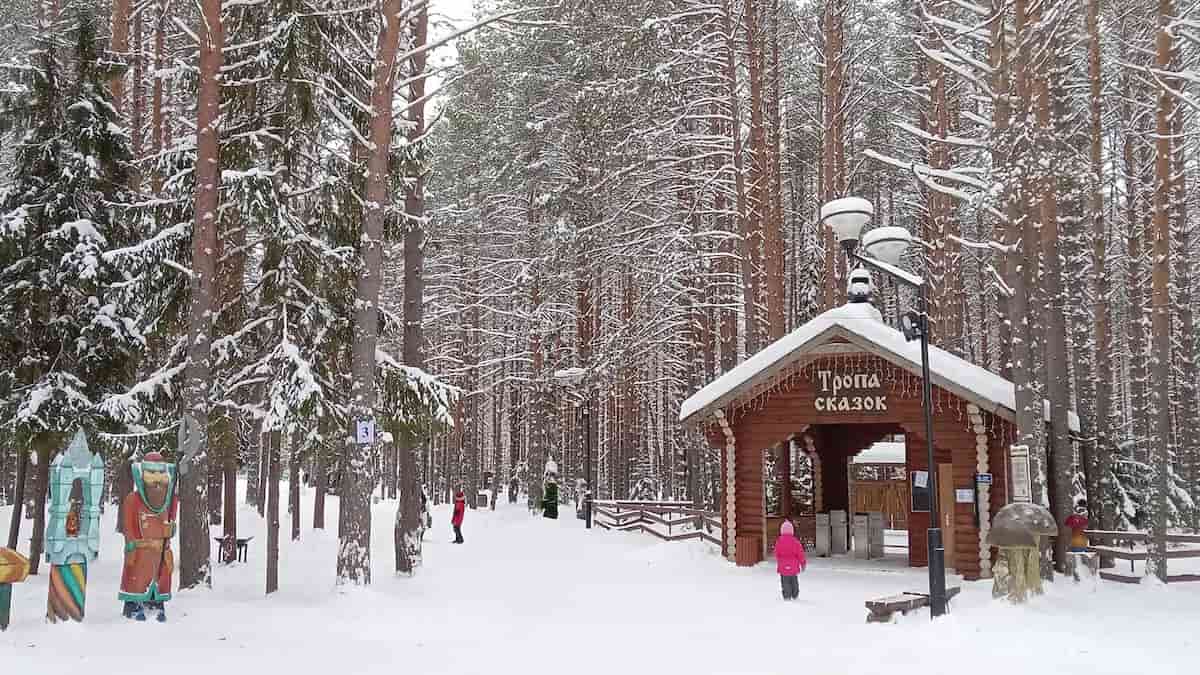 Где искать настоящую зиму? 5 самых красивых деревень России, занесенных снегом