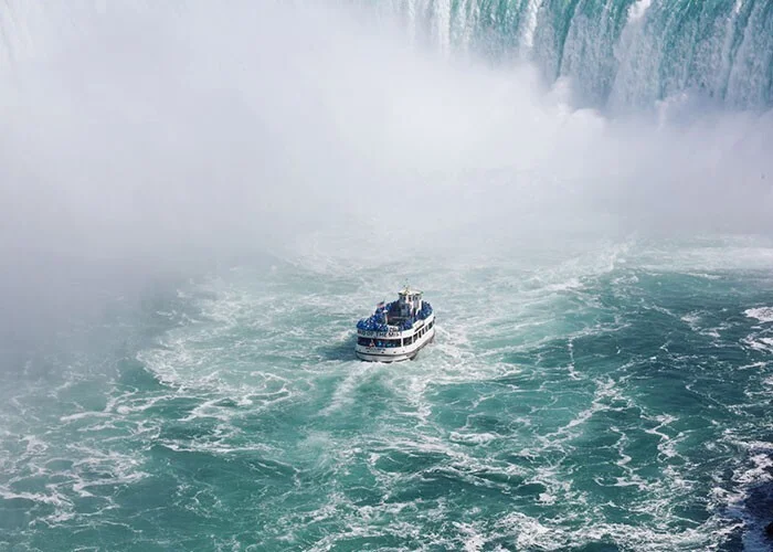 Местные делятся тем, какие выходки туристов особенно выбесили их Местные делятся тем, какие выходки туристов особенно выбесили их