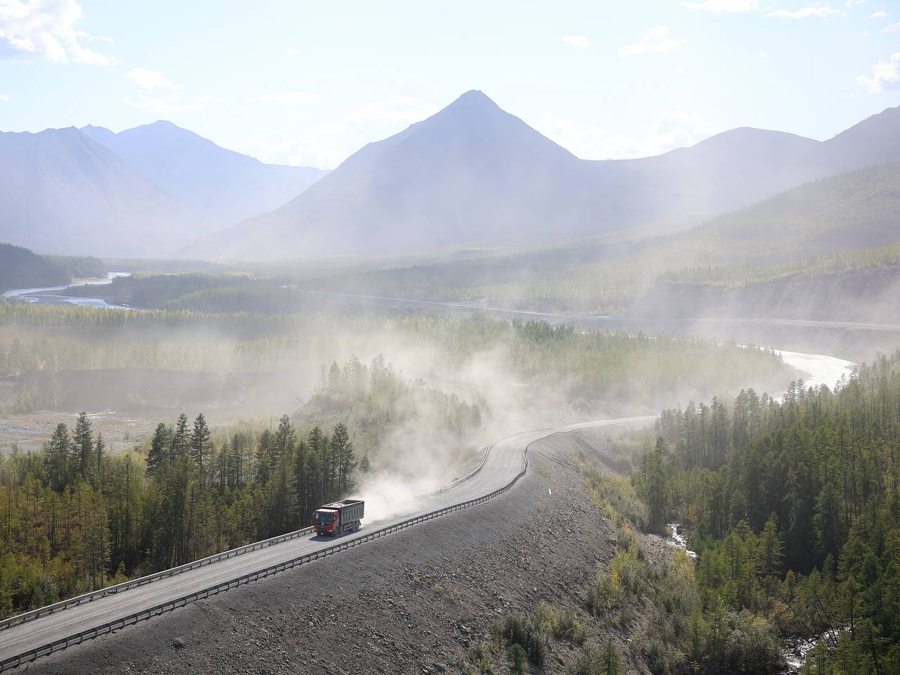 Россиянин описал поездку на Колыму фразой &laquo;смеюсь, когда москвичи жалуются на дороги&raquo;