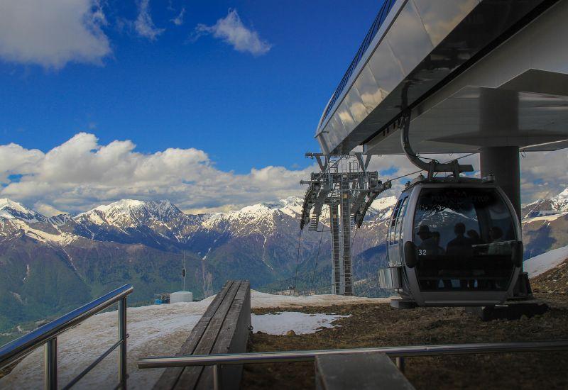 Курорты Красной Поляны 2025: трассы, особенности, обзор какой лучше Курорты Красной Поляны 2025: трассы, особенности, обзор какой лучше