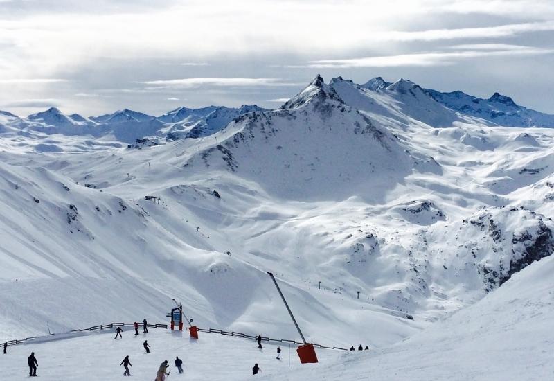 Курорты Красной Поляны 2025: трассы, особенности, обзор какой лучше Курорты Красной Поляны 2025: трассы, особенности, обзор какой лучше