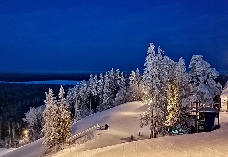 Санкт-Петербург зимой 2025: погода, театры и музеи, катки, горки, парки, другие развлечения