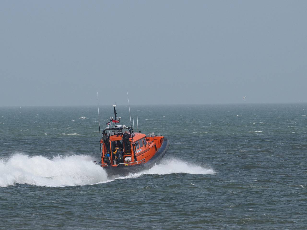 Мужчина отправился кататься на роскошной яхте и не выжил