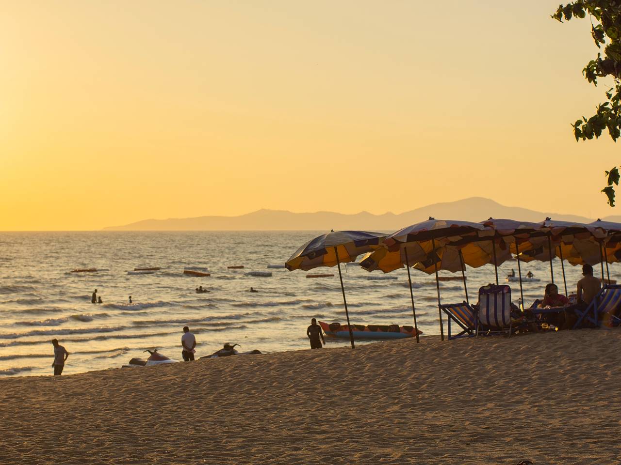 Туристка едва не утонула из-за сильной судороги в стране Азии