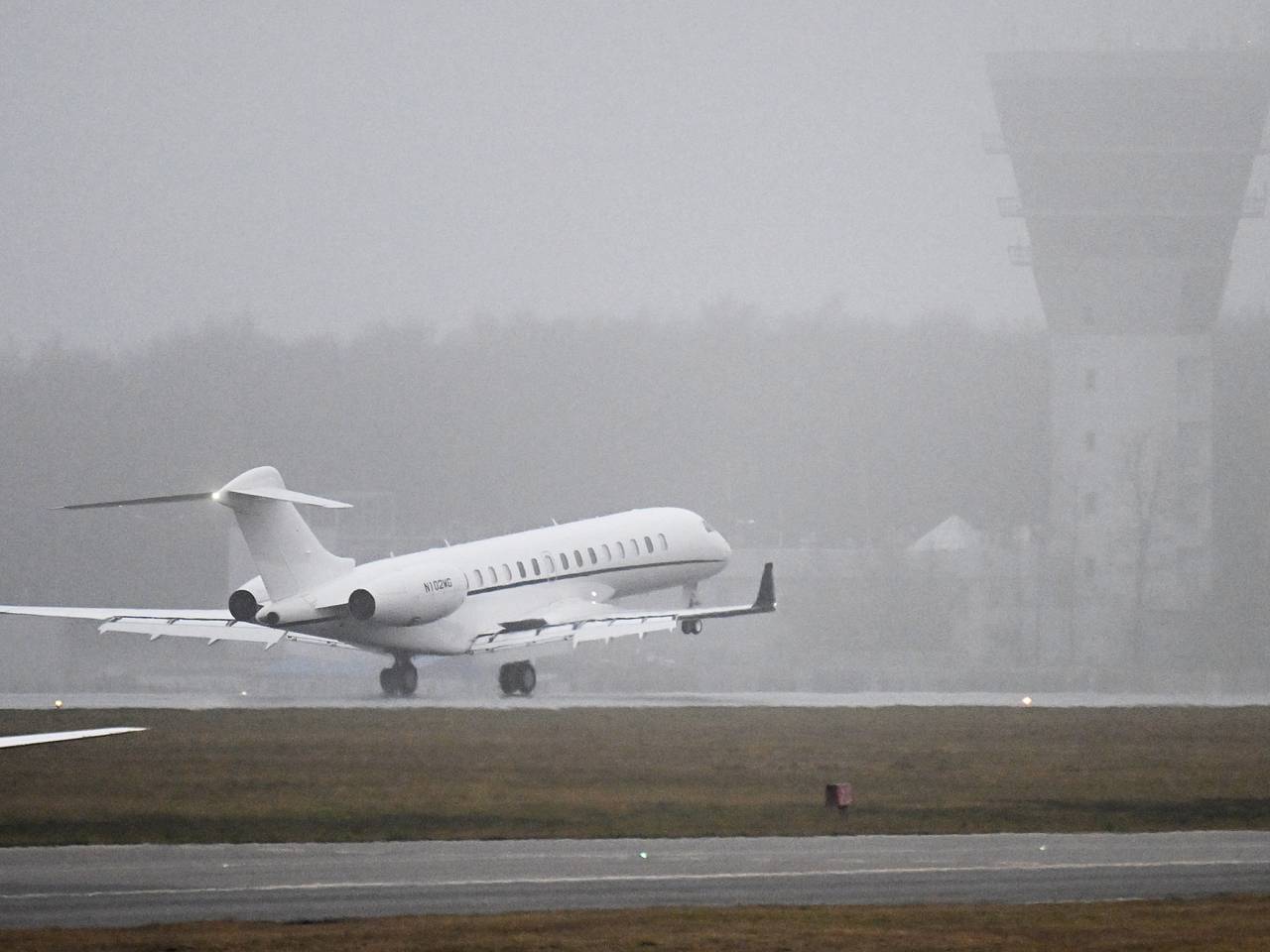 В аэропорту Москвы ввели ограничения на полеты