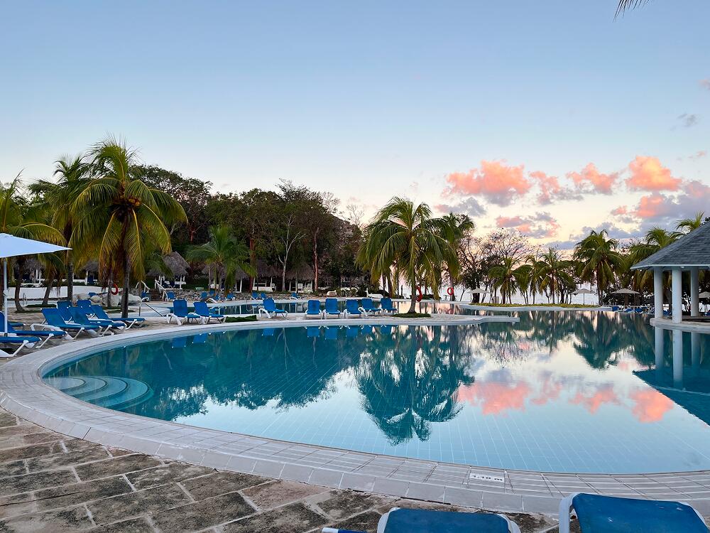 Ольгин на Кубе вновь принимает туристов. Что продавать? Ольгин на Кубе вновь принимает туристов. Что продавать?