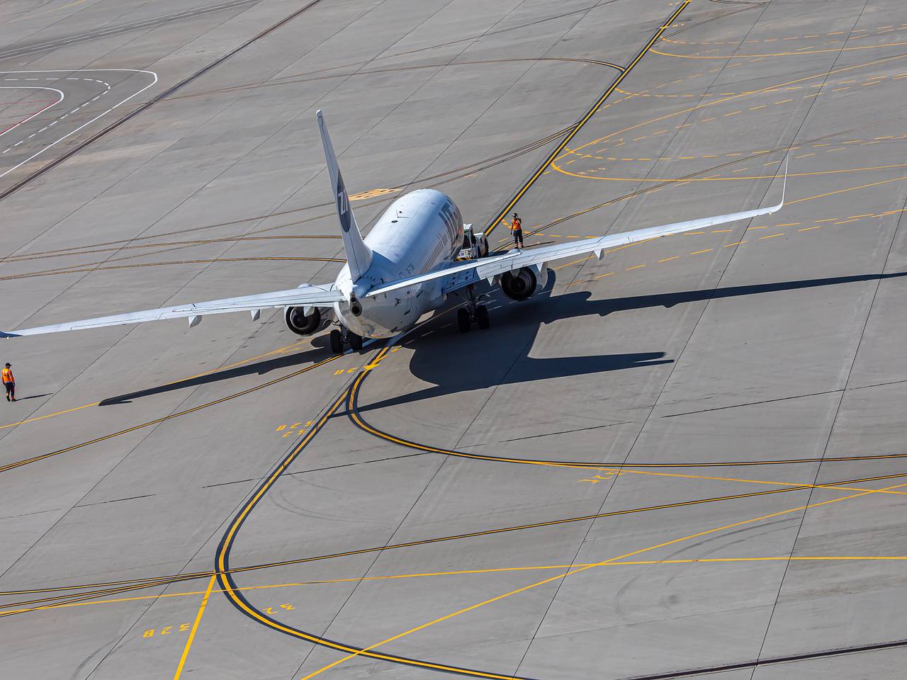 У российского самолета при заходе на посадку отказали сразу семь систем