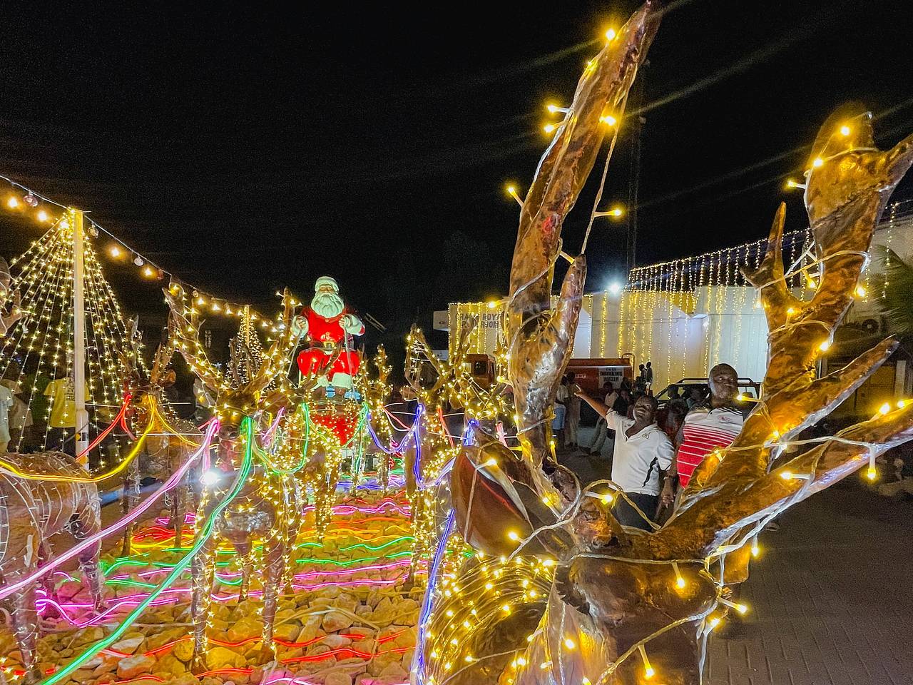 На карте для отслеживания полетов зафиксировали вылет Санта-Клауса с Северного полюса