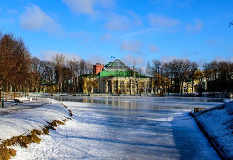 Санкт-Петербург зимой 2025: погода, театры и музеи, катки, горки, парки, другие развлечения