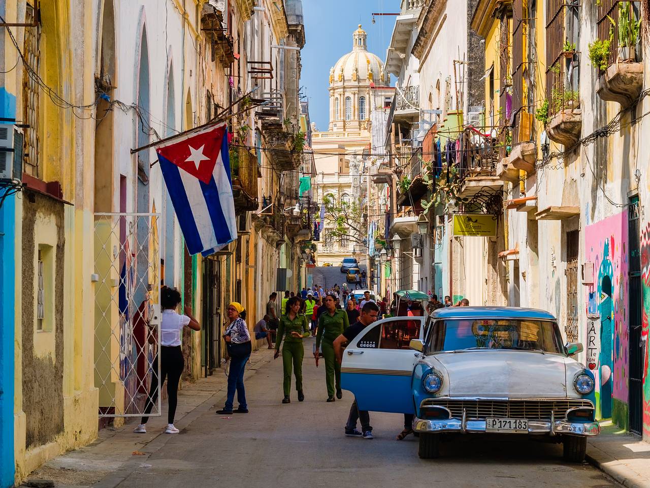 Россиянам назвали самые дорогие направления для путешествий в 2025 году