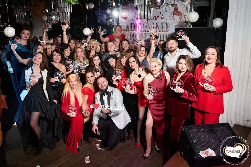 Магия блеска: &laquo;TURSLIVKI&raquo; устроили главный триумф этой зимы!