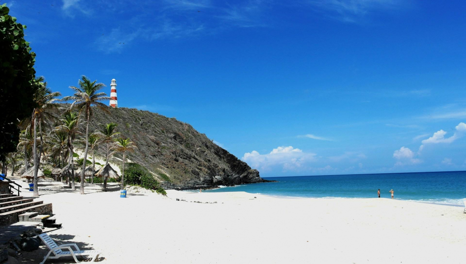 Российские туристы решили лететь на отдых в Венесуэлу Российские туристы решили лететь на отдых в Венесуэлу