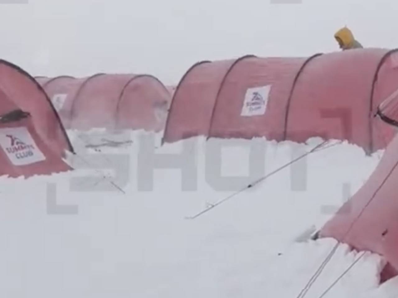 Состояние застрявших в горах Антарктиды российских альпинистов описали словом &laquo;кайфуют&raquo;