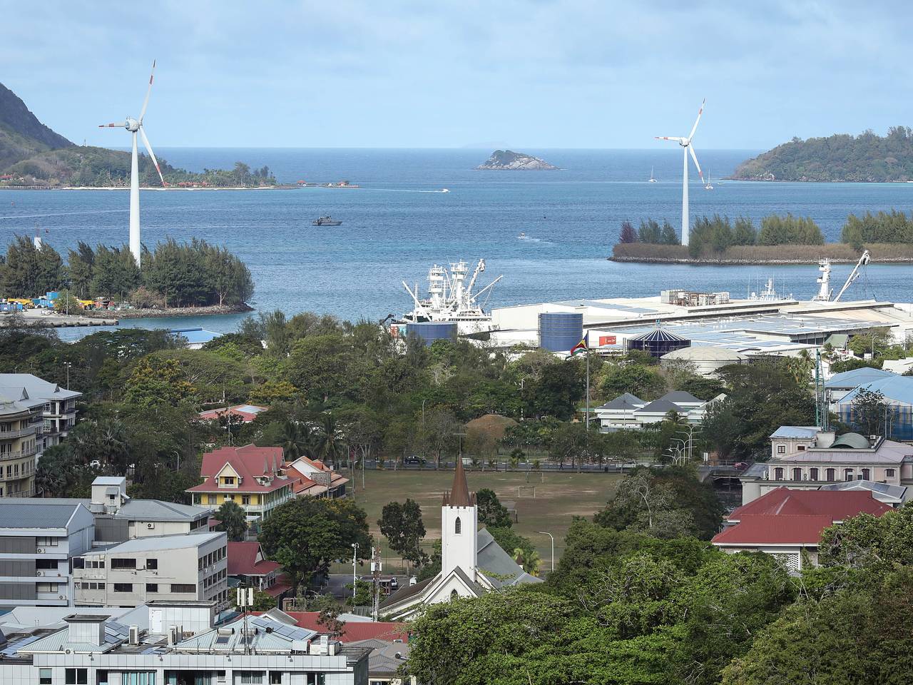 Россия вошла в тройку стран-лидеров по посещению любимого курорта богачей