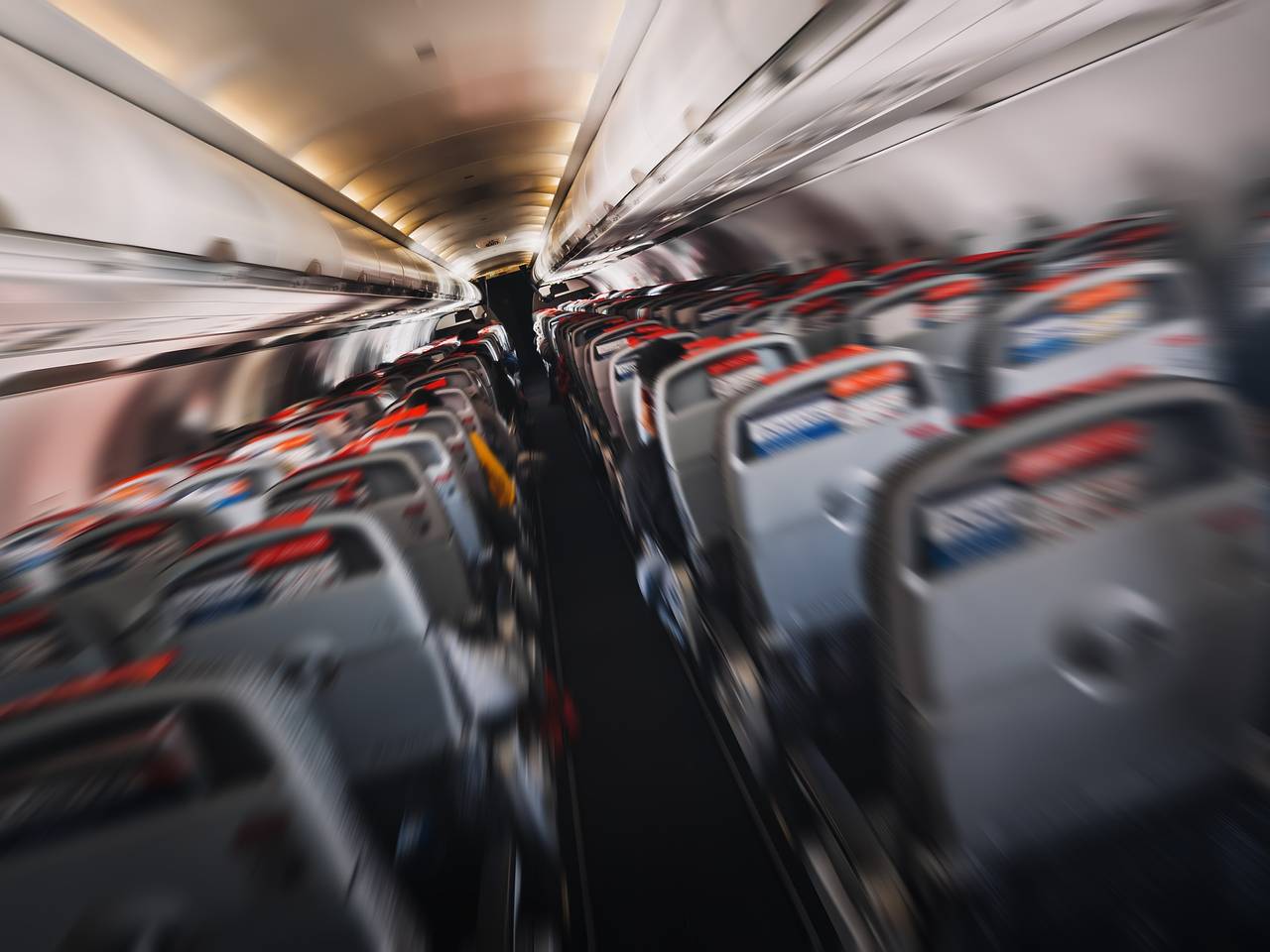 Пассажир не выжил из-за отсутствия помощи при инсульте на борту самолета