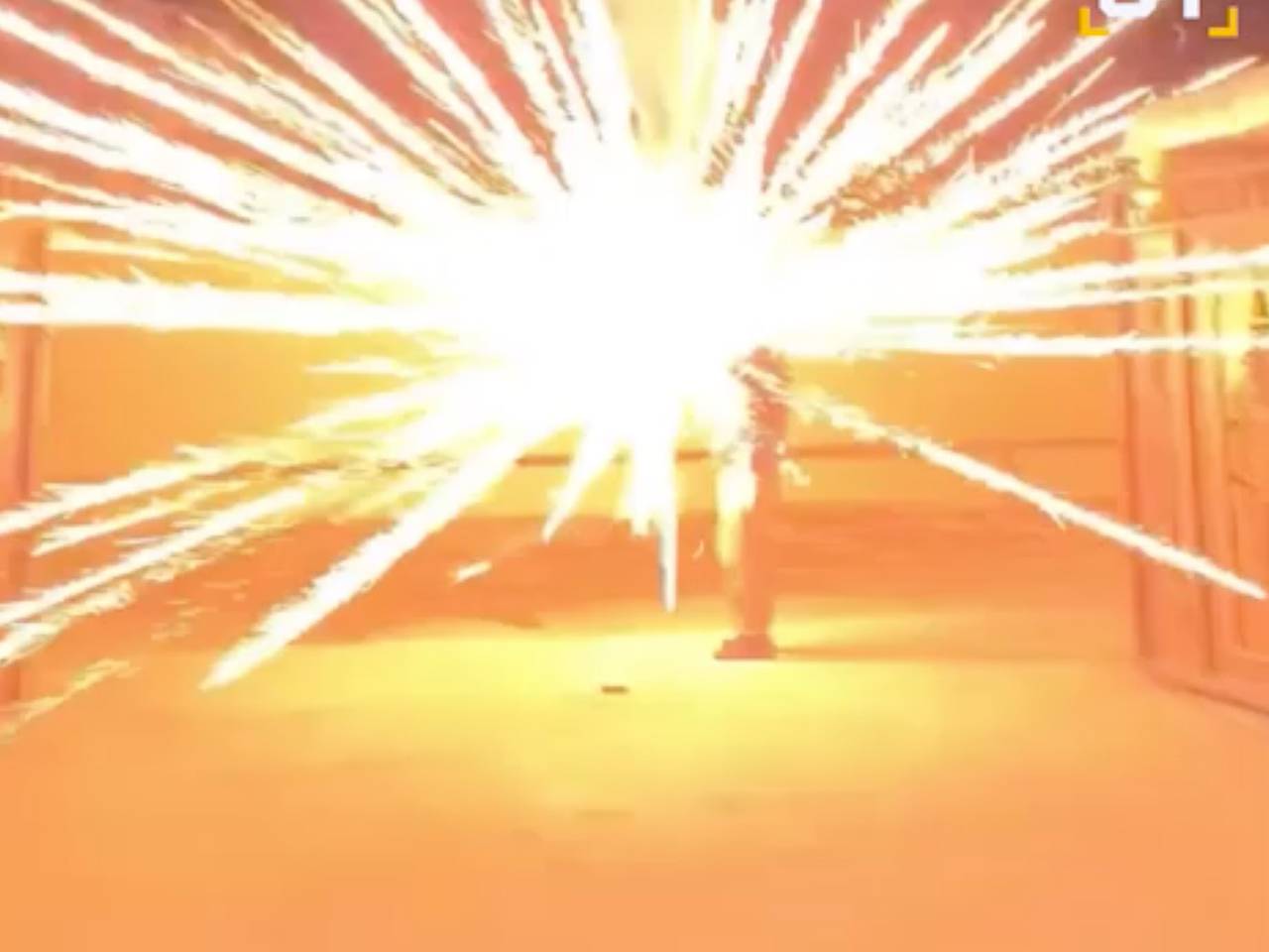 Москвич едва не лишился руки при запуске пиротехники в Грузии и попал на видео