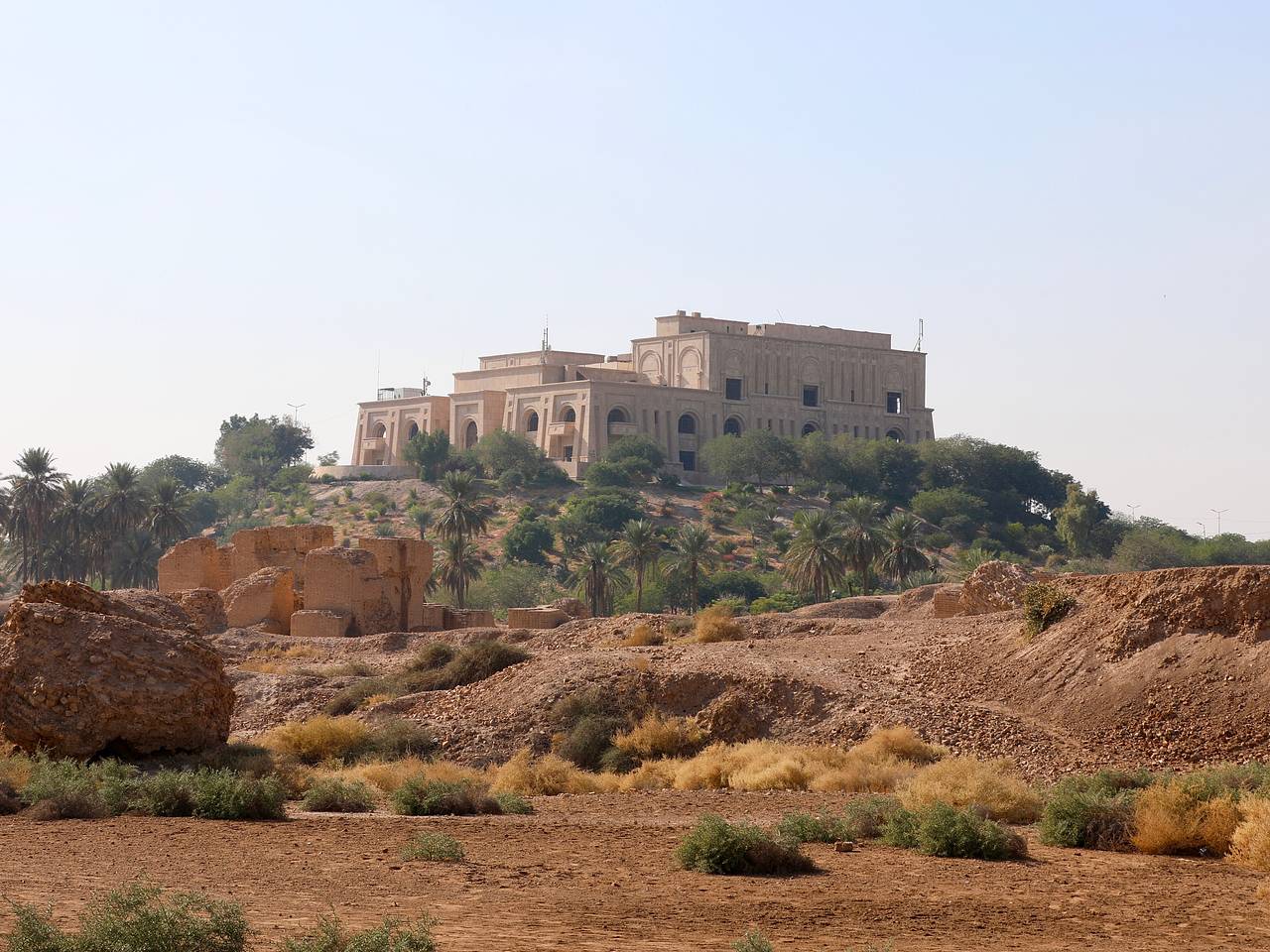 Россиянка описала дворец Хусейна в Ираке словами «это была демонстрация власти»