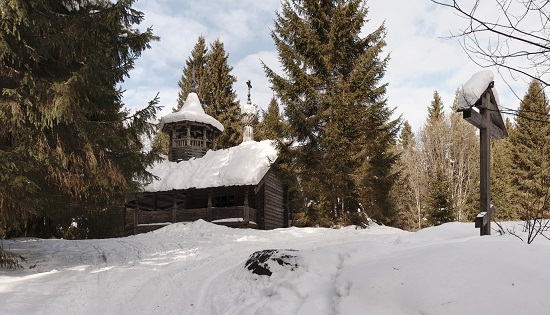 Зимние национальные парки России: где снег лежит нетронутым, а лоси выходят к дорогам