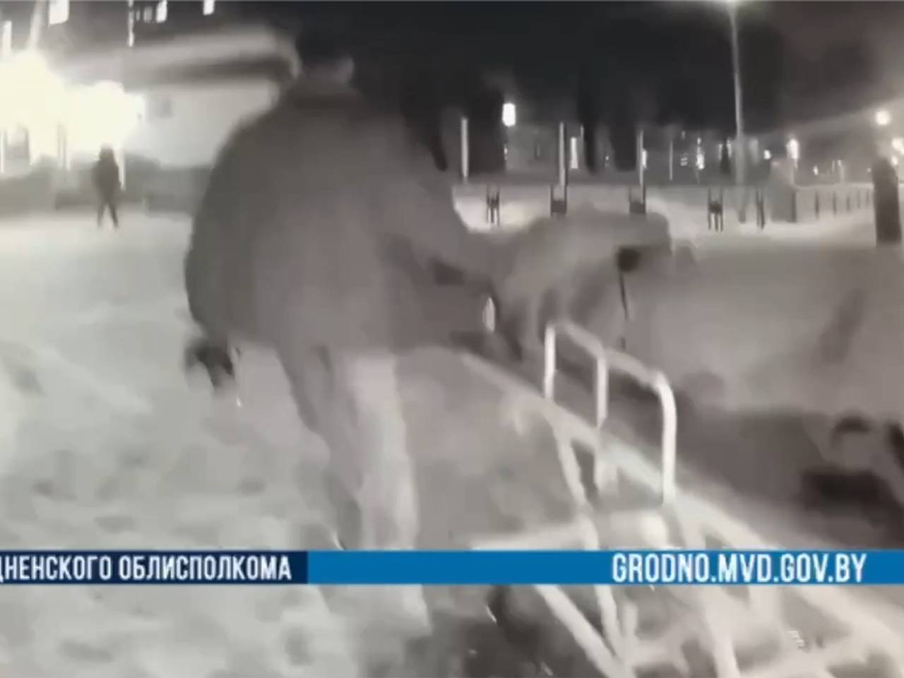 Россиянин сорвался с форта в бывшей стране СССР и получил травму головы