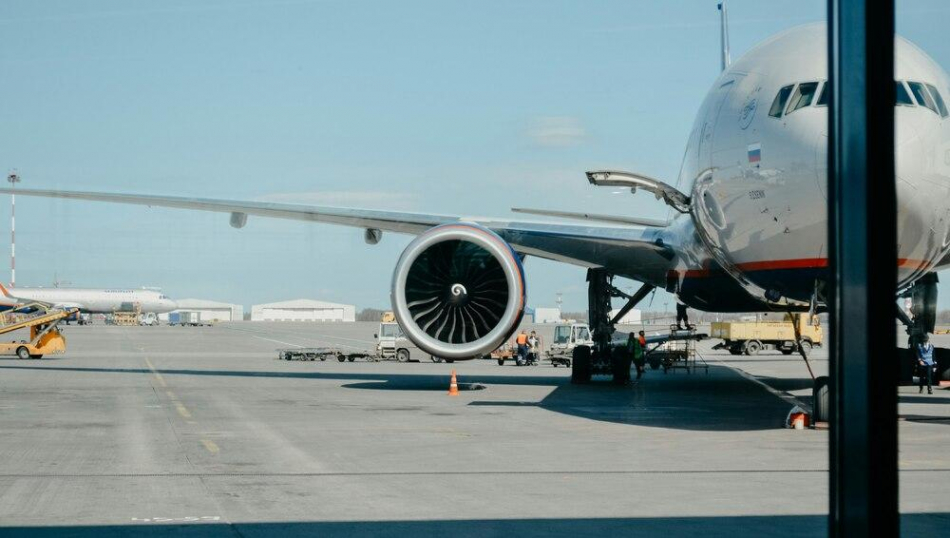 Новые рейсы за рубеж, &laquo;ковры&raquo; и биометрия: что изменится в транспортной отрасли