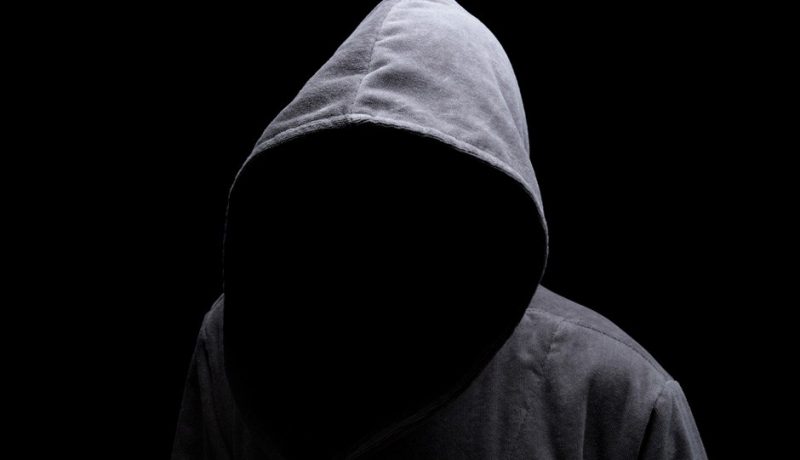 «Никаких джинсов и футболок!» — 11 запретов, связанных с одеждой, которые действуют в других странах «Никаких джинсов и футболок!» — 11 запретов, связанных с одеждой, которые действуют в других странах