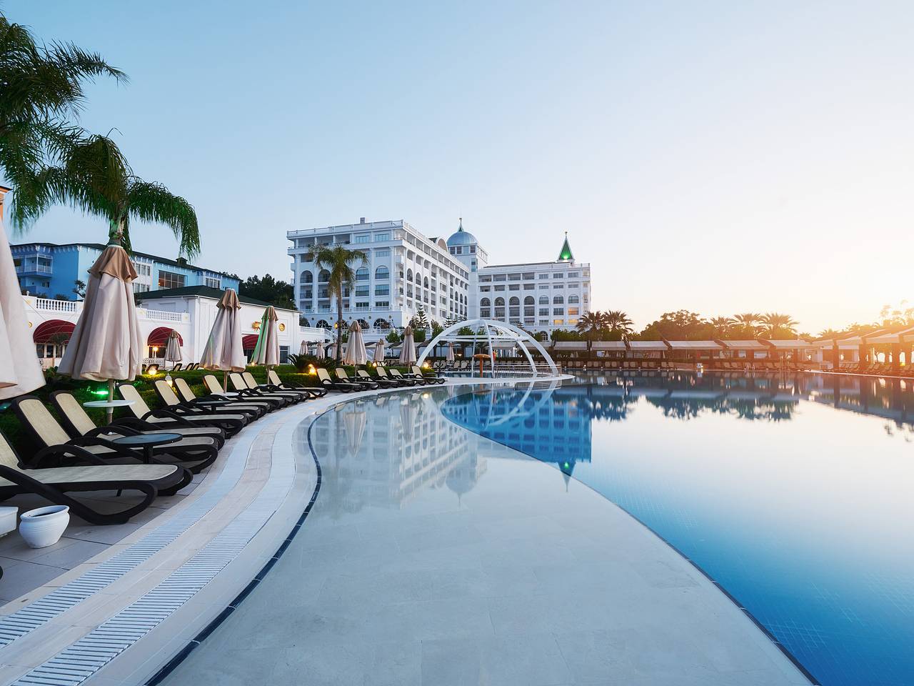 Россиянам рассказали о рухнувших ценах на пакетные туры в Египет