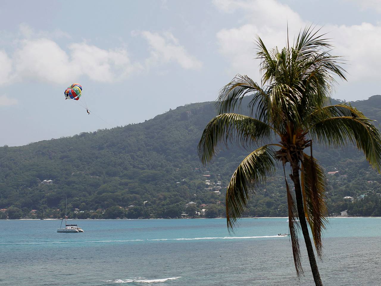 Россиянка вернулась с отдыха на Сейшелах с лихорадкой чикунгунья