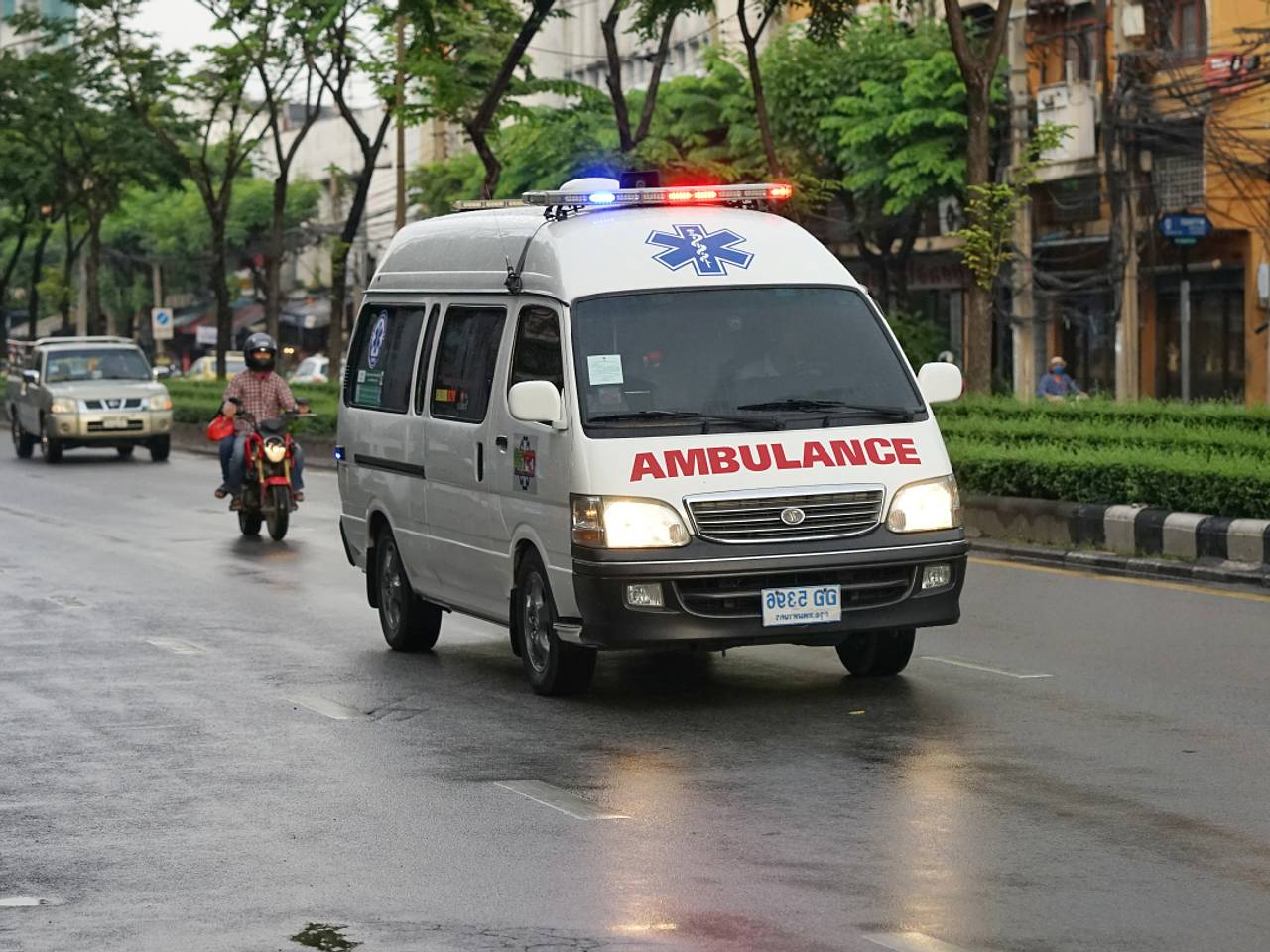 Двухлетняя россиянка попала в больницу в Таиланде после купания в бассейне