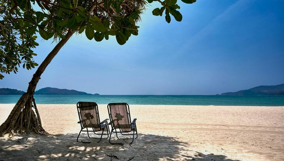 Эксперт рассказал, на каких пляжах Пхукета запретили купаться