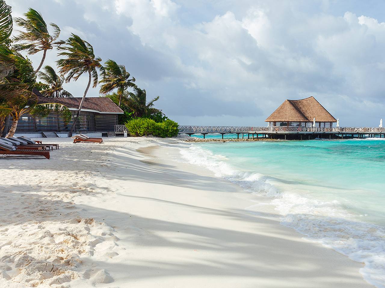 Россияне заплатили турагенту 700 тысяч рублей и остались без отеля на курорте богачей