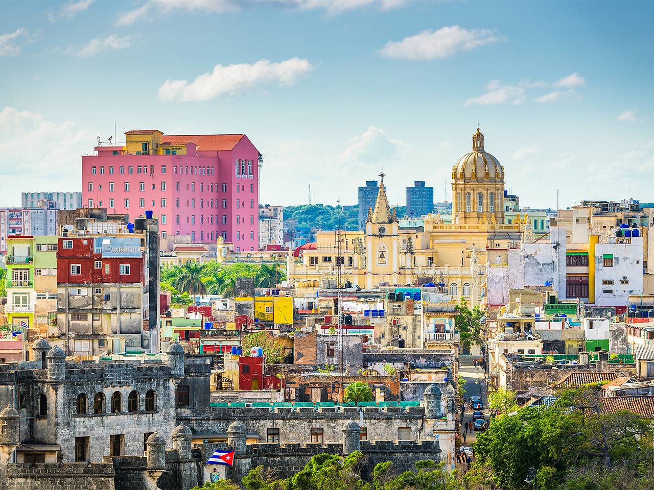 Россиян вновь начали выселять из люксовых отелей на Кубе