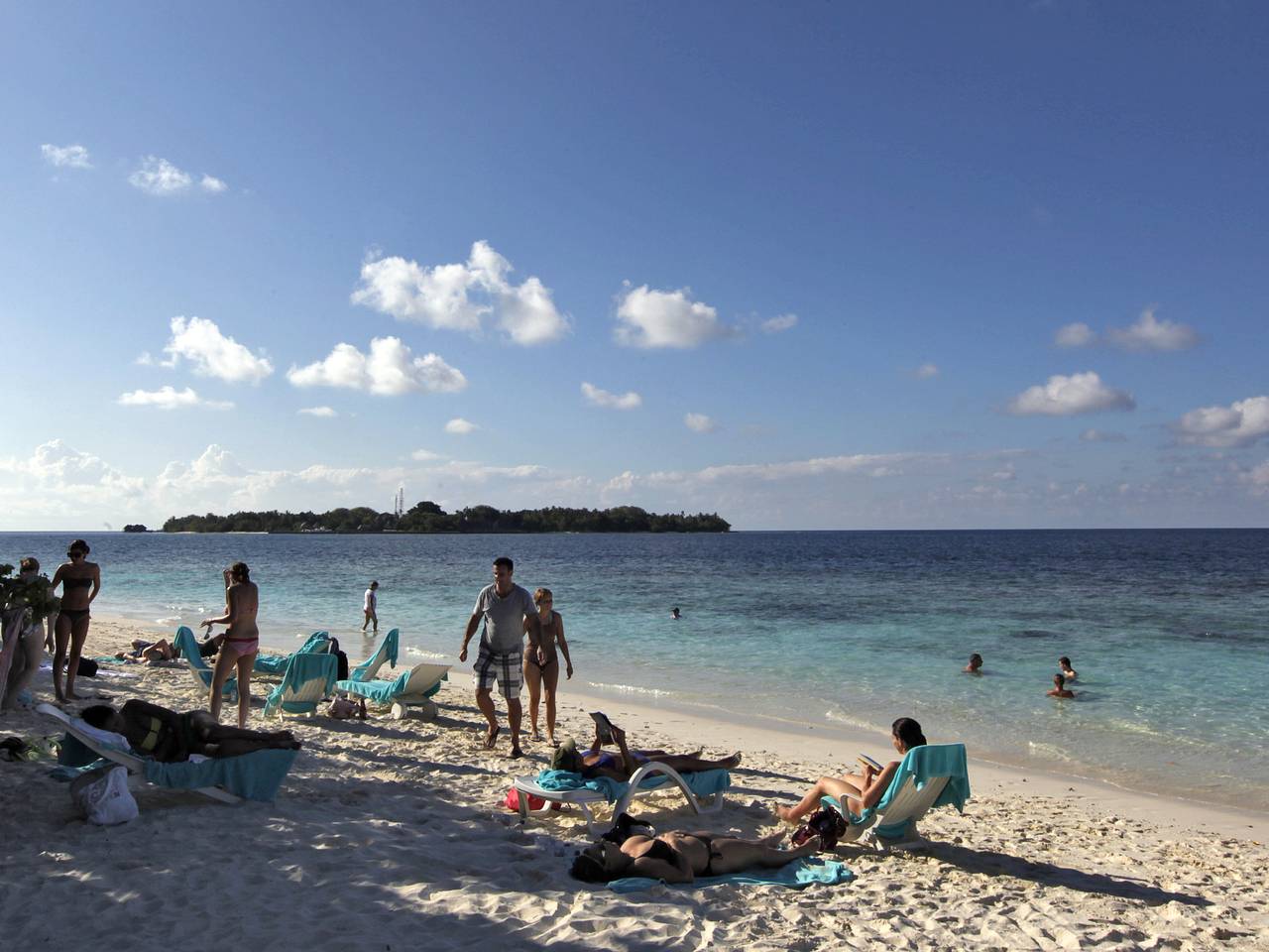 Россияне рассказали о своих путешествиях мечты на 14 февраля