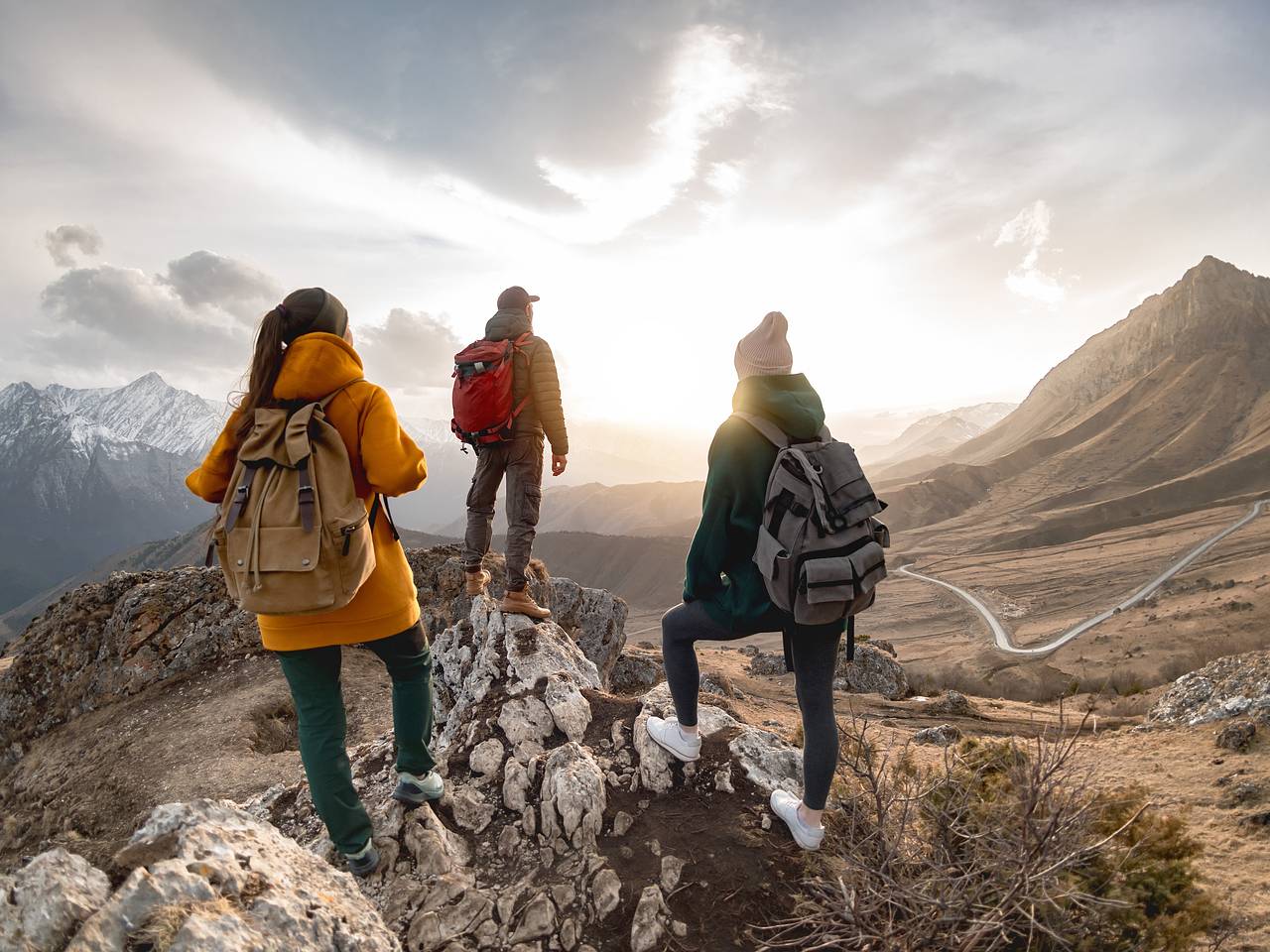 Женщина лишилась сестры-близнеца и возлюбленного при восхождении на гору в Австралии