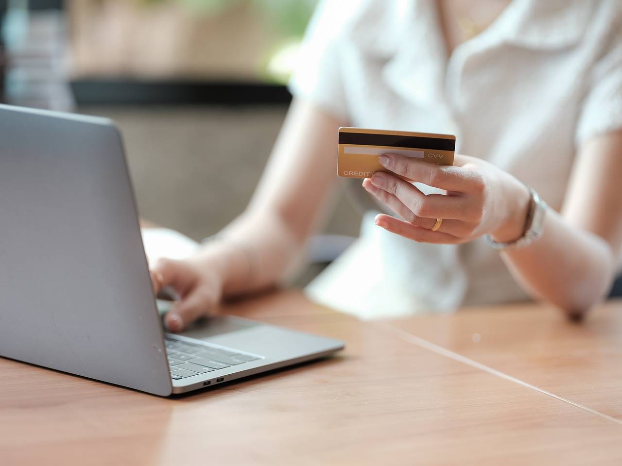 Российская туристка во Вьетнаме по ошибке получила перевод на сумму более миллиона рублей