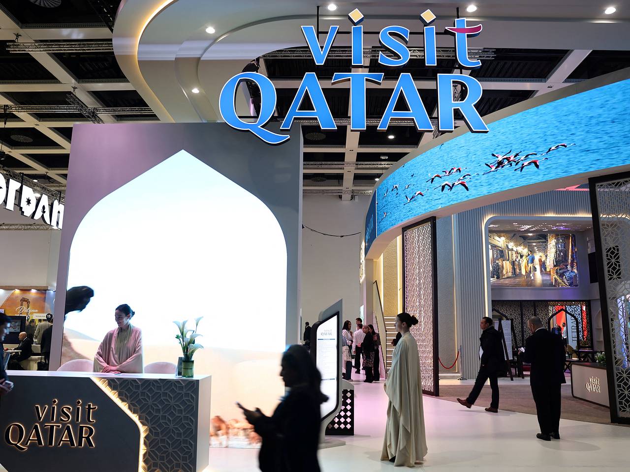 Власти Катара прекратят оплачивать проживание застрявших в стране россиян