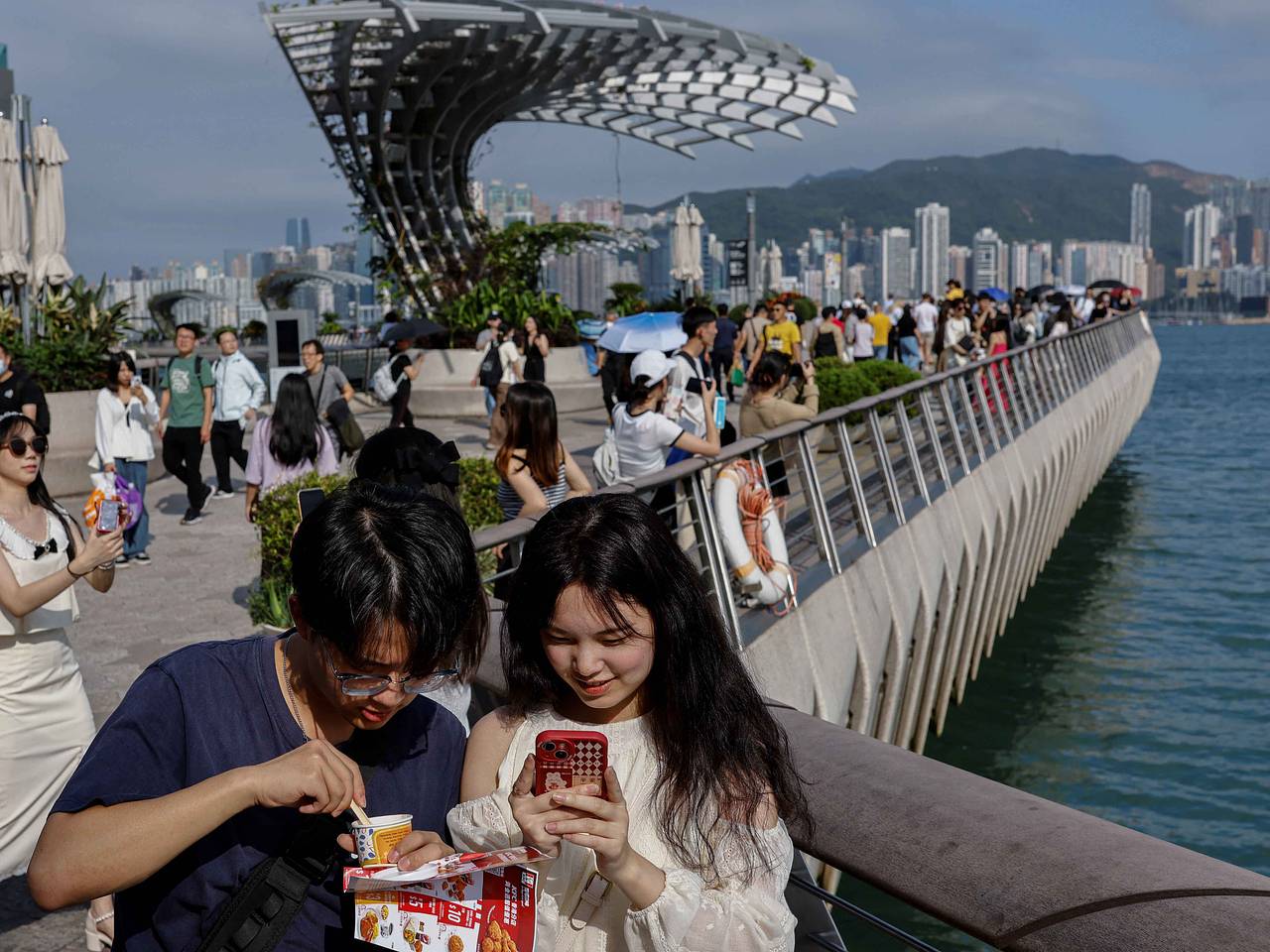 Соцсети стали влиять на одну сферу жизни россиян и китайцев