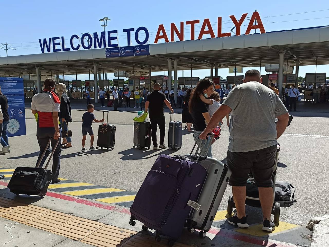 Туры в Турцию назвали самыми дешевыми для отдыха на майские праздники