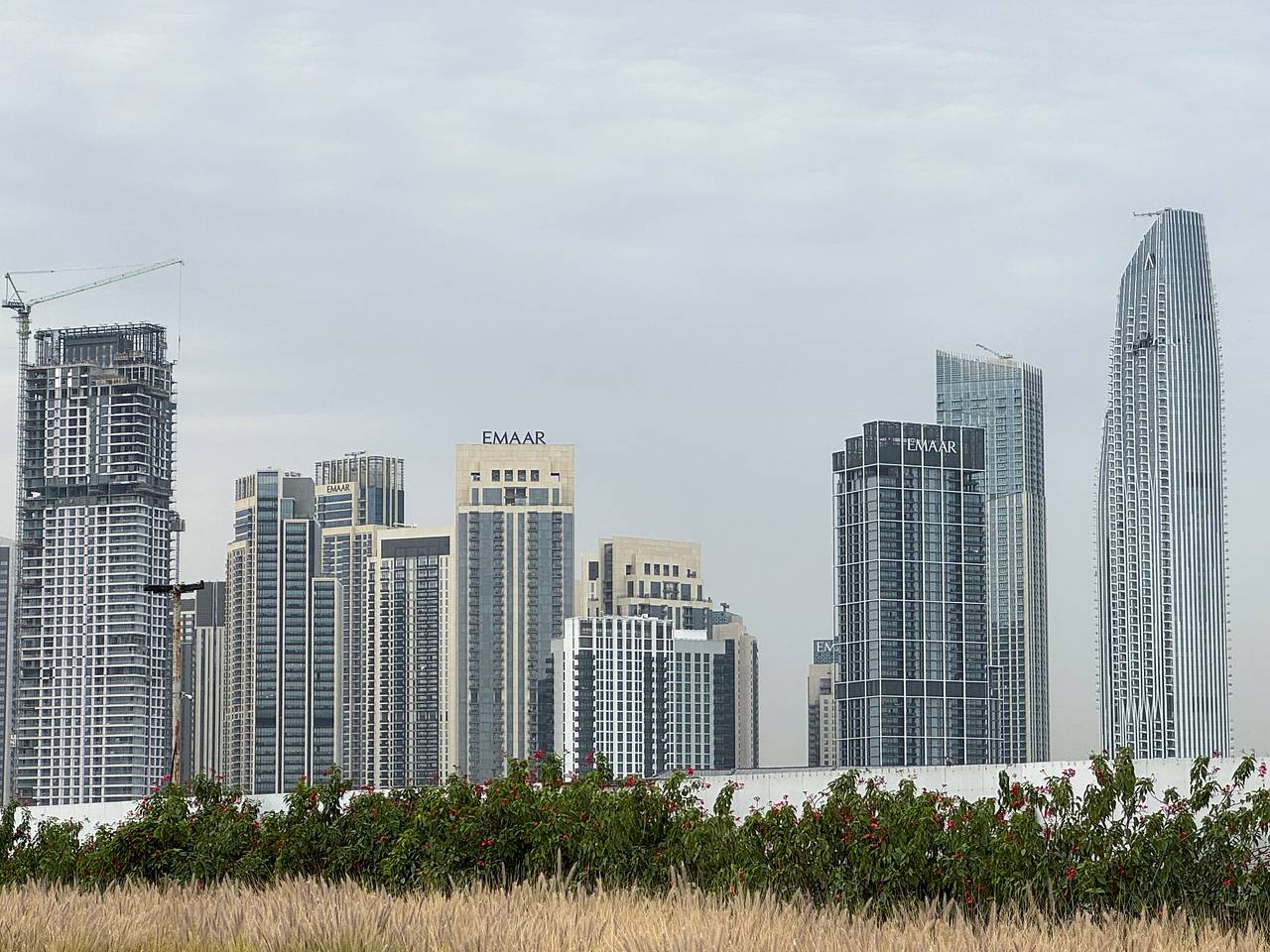 Застрявшим в Дубае россиянкам предложили знакомиться с мужчинами в ресторанах