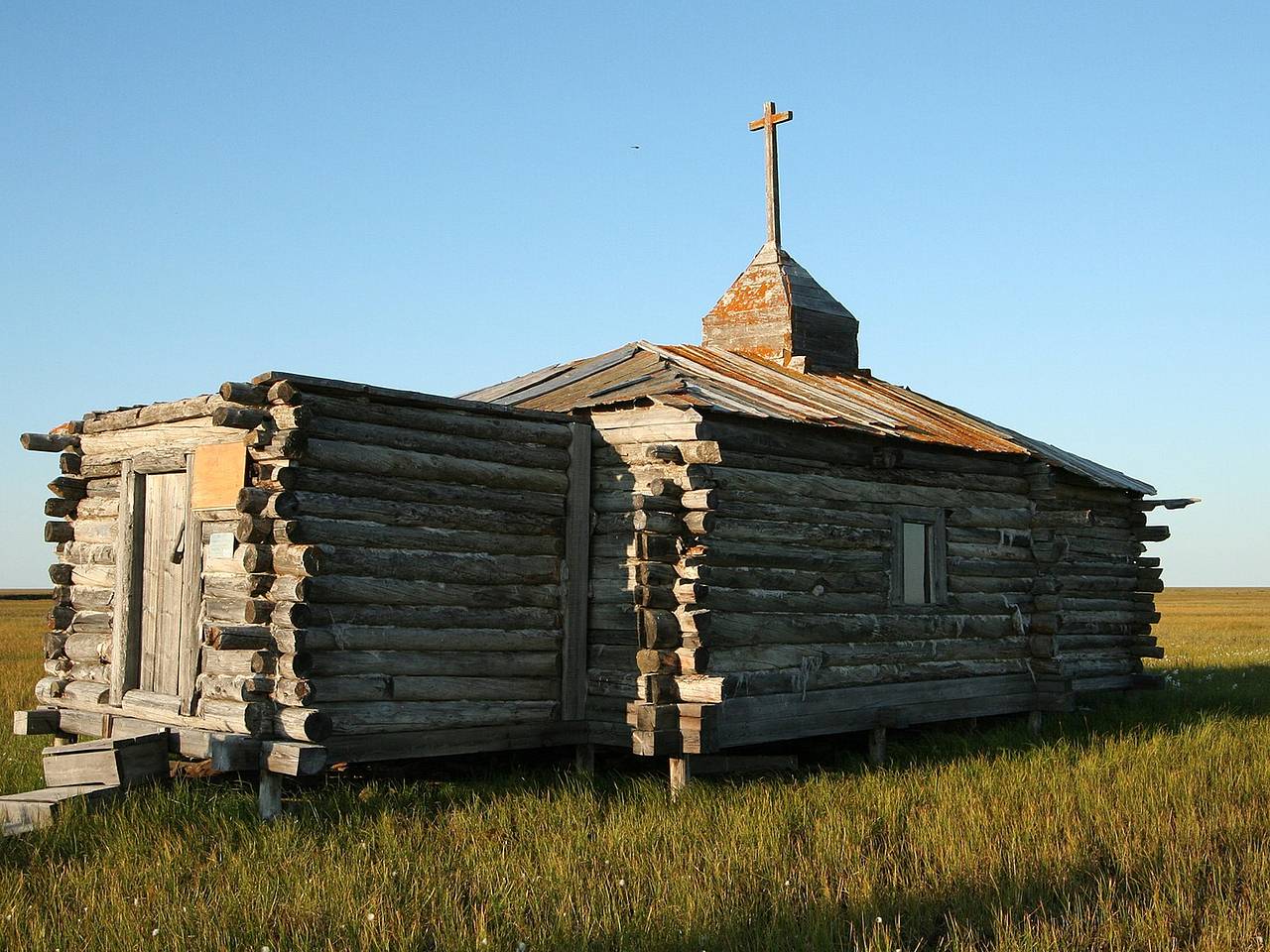 Тревел-блогер описал село на севере России фразой &laquo;люди как будто застряли в XVII веке&raquo;