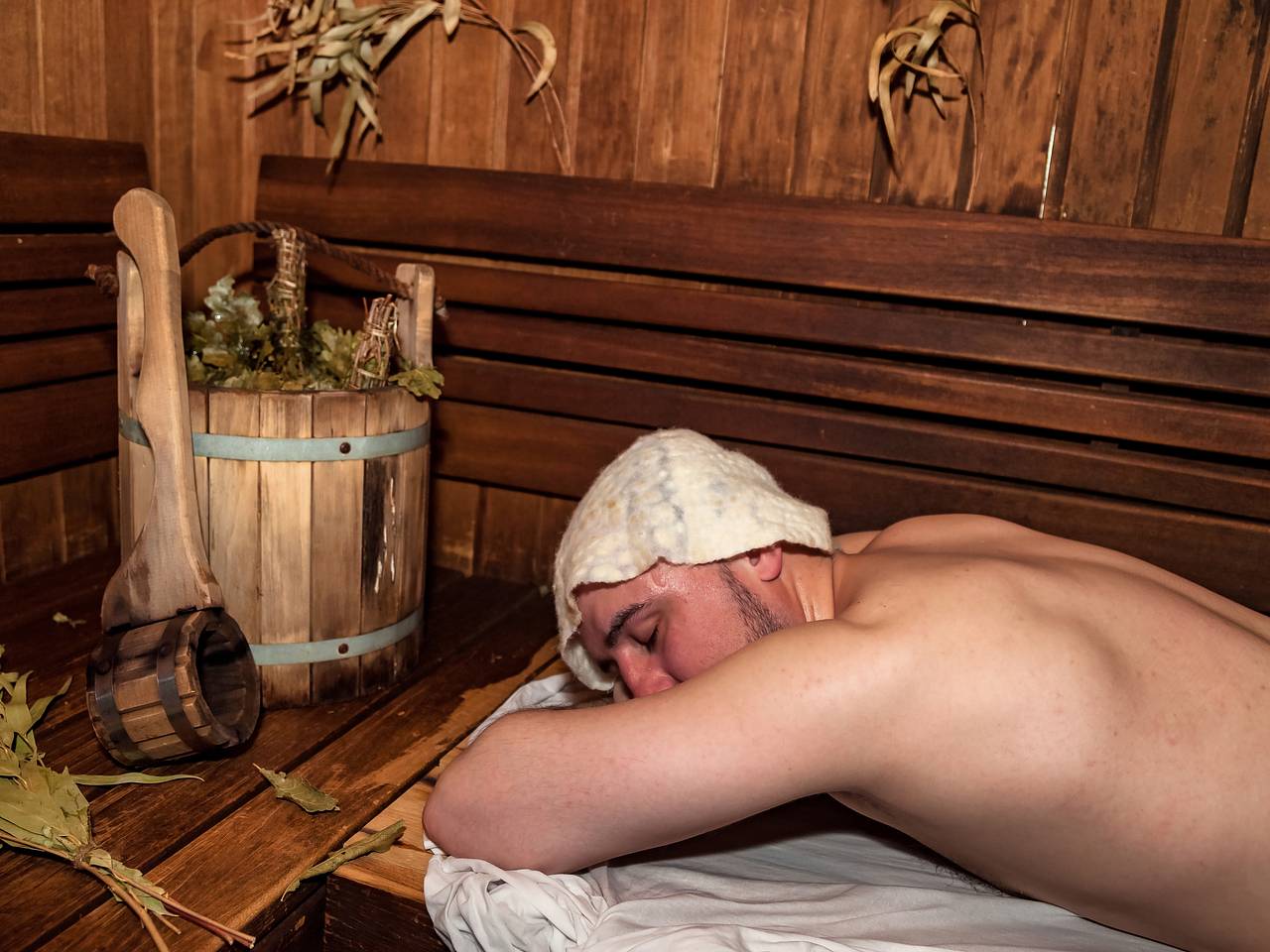 Россиянка описала немцев в сауне Турции фразой «в чем мать родила расползаются по полкам»