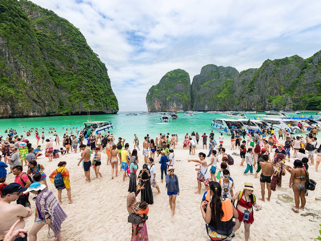 Россияне отказались от путешествий в Таиланд и на Бали