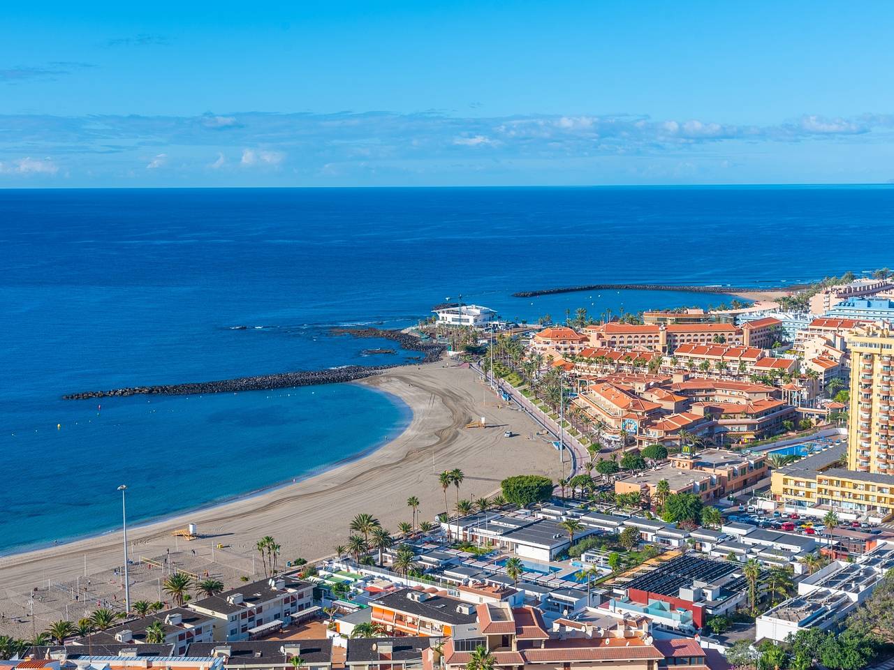 Турист отправился на прогулку сразу после прилета на популярный курорт Европы и исчез